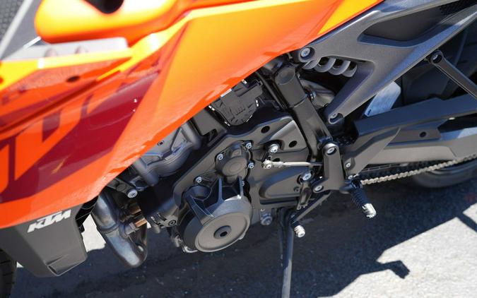 2024 KTM 990 Duke