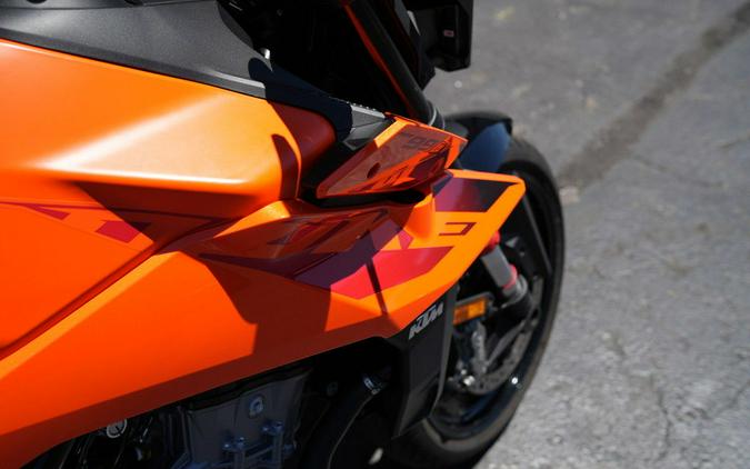 2024 KTM 990 Duke