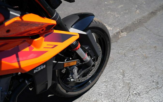2024 KTM 990 Duke