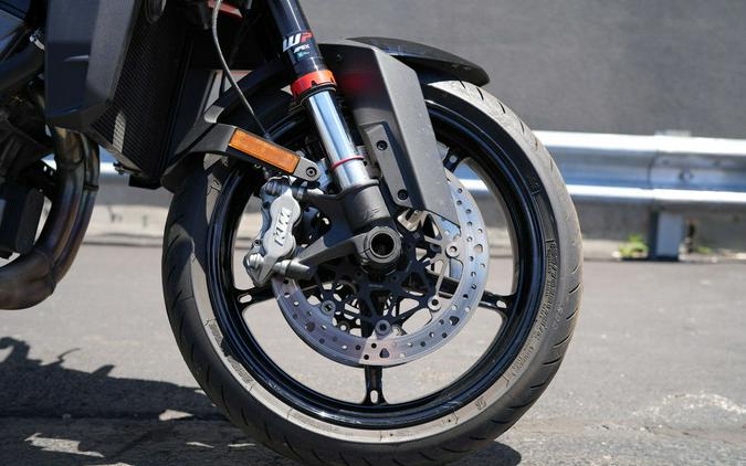 2024 KTM 990 Duke