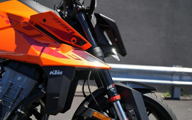 2024 KTM 990 Duke