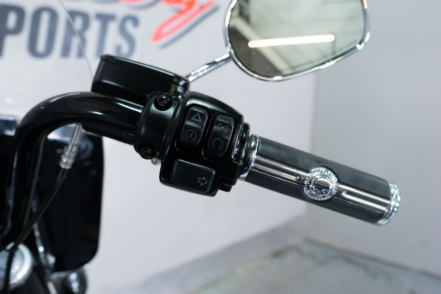 2019 Harley-Davidson Heritage Classic 107