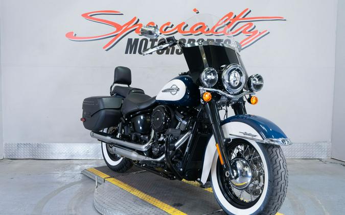 2019 Harley-Davidson Heritage Classic 107