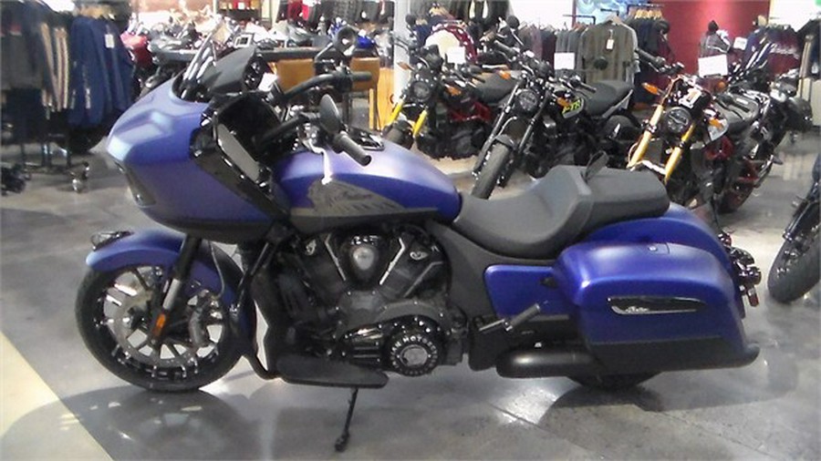 2024 Indian Motorcycle CHALLENGER DARK HORSE, SPIRIT BLU SMK, 49ST Dark Horse®