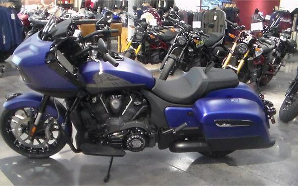 2024 Indian Motorcycle CHALLENGER DARK HORSE, SPIRIT BLU SMK, 49ST Dark Horse®