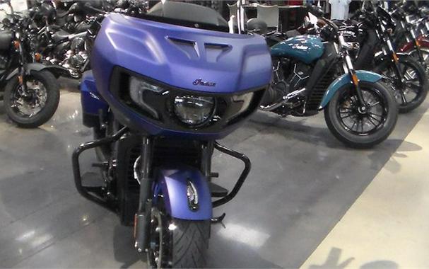 2024 Indian Motorcycle CHALLENGER DARK HORSE, SPIRIT BLU SMK, 49ST Dark Horse®