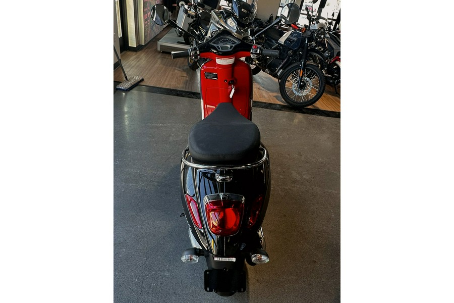 2023 Vespa Primavera