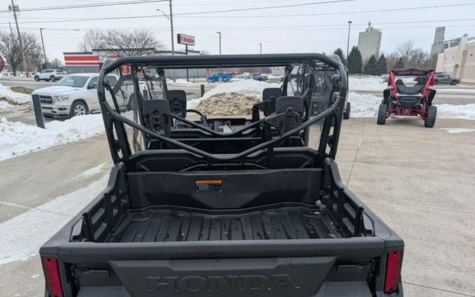 2024 Honda Pioneer 1000-6 Deluxe Crew Camo