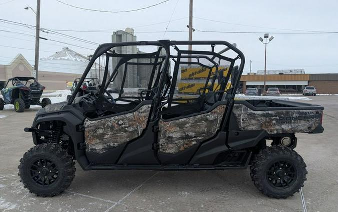 2024 Honda Pioneer 1000-6 Deluxe Crew Camo