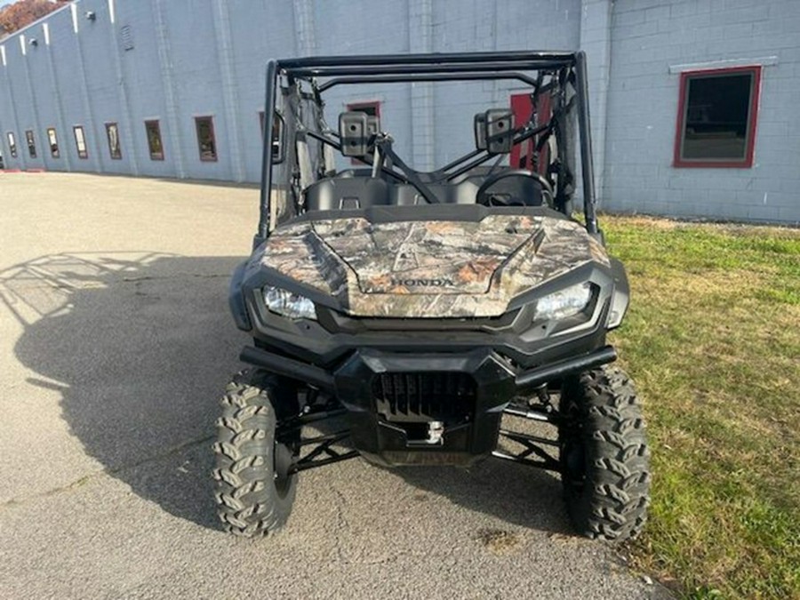 2024 Honda Pioneer 1000-6 Deluxe Crew Camo