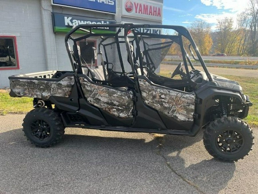 2024 Honda Pioneer 1000-6 Deluxe Crew Camo