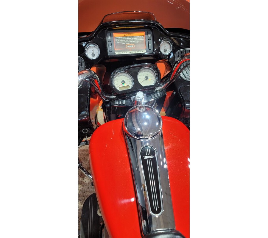 2017 Harley-Davidson® Road Glide® Special Custom Colour Laguna Orange