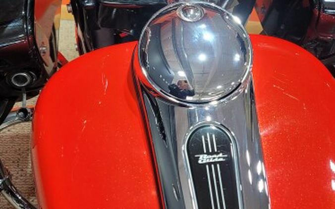 2017 Harley-Davidson® Road Glide® Special Custom Colour Laguna Orange