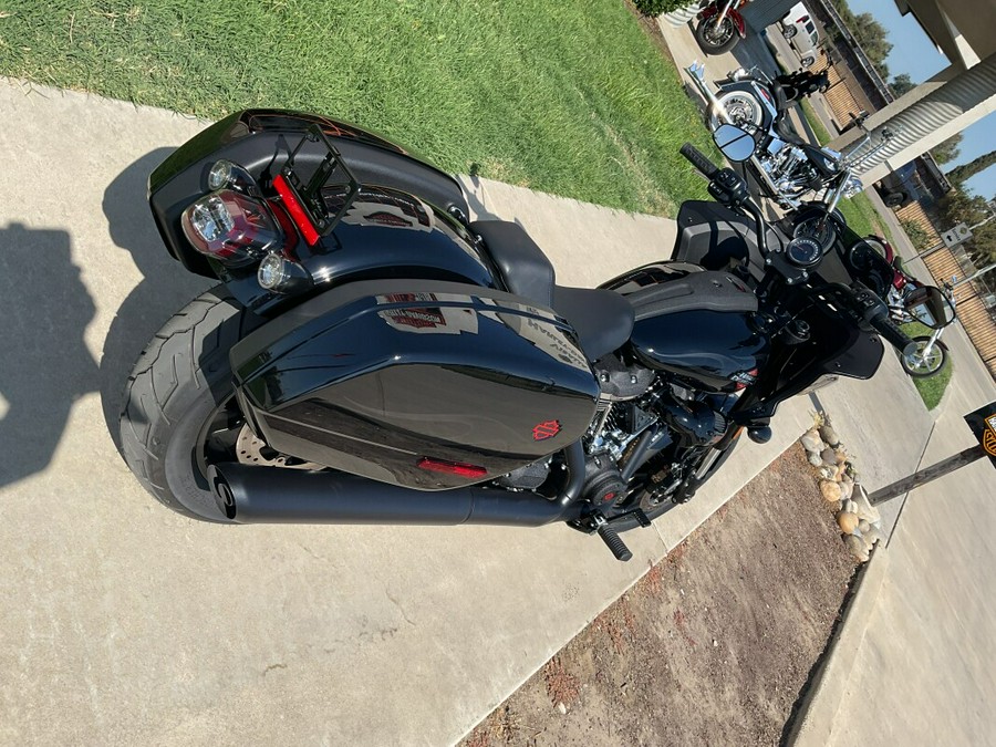 FXLRST 2025 Low Rider™ ST