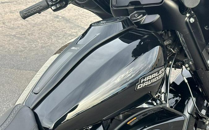 2024 Harley-Davidson® Street Glide® Base