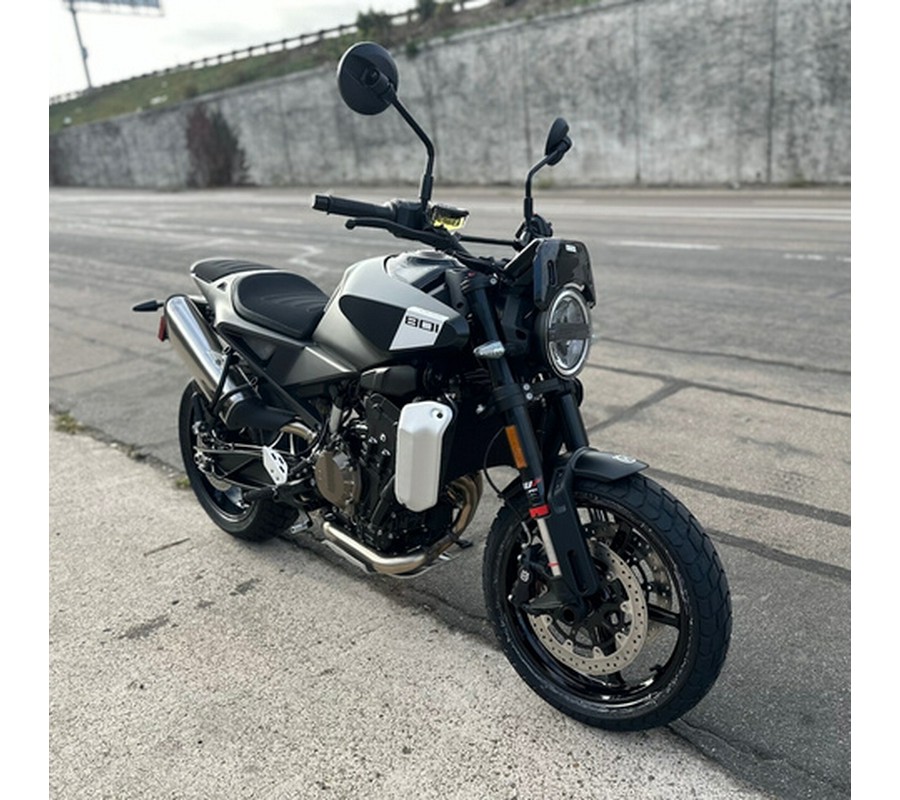 2025 Husqvarna Motorcycles SVARTPILEN 801