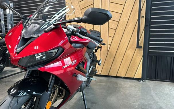 2025 Triumph Daytona 660 Carnival Red/Sapphire Black 660 CARNIVAL RED SAPPHIRE BLACK