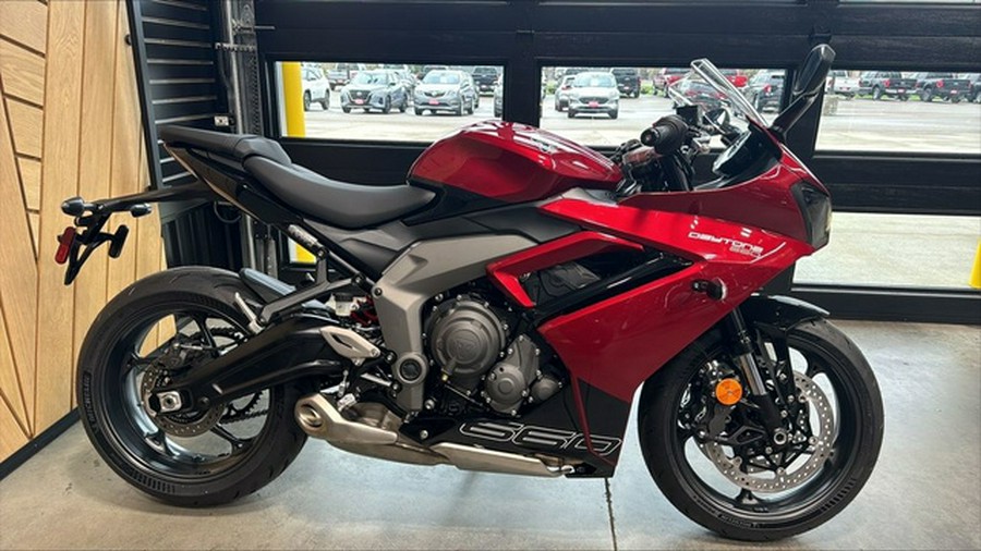 2025 Triumph Daytona 660 Carnival Red/Sapphire Black 660 CARNIVAL RED SAPPHIRE BLACK