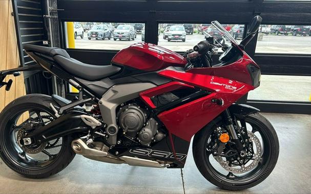 2025 Triumph Daytona 660 Carnival Red/Sapphire Black 660 CARNIVAL RED SAPPHIRE BLACK