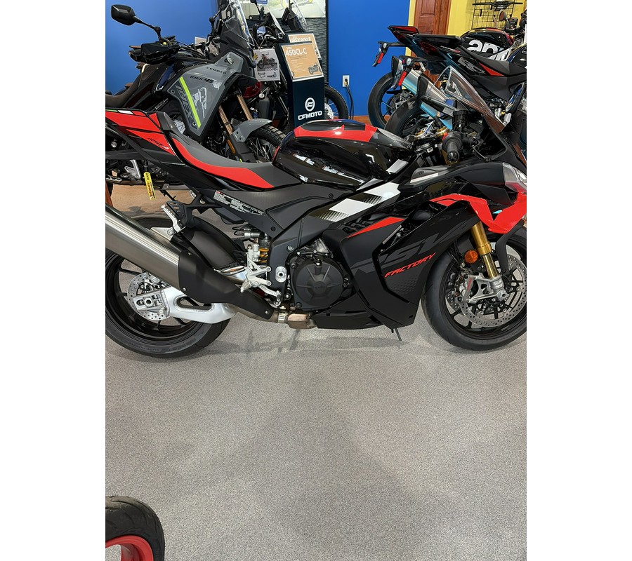 2026 Aprilia RSV4 Factory 1100