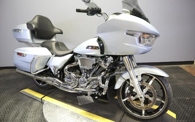 2025 Harley-Davidson Road Glide Atlas Silver Metallic