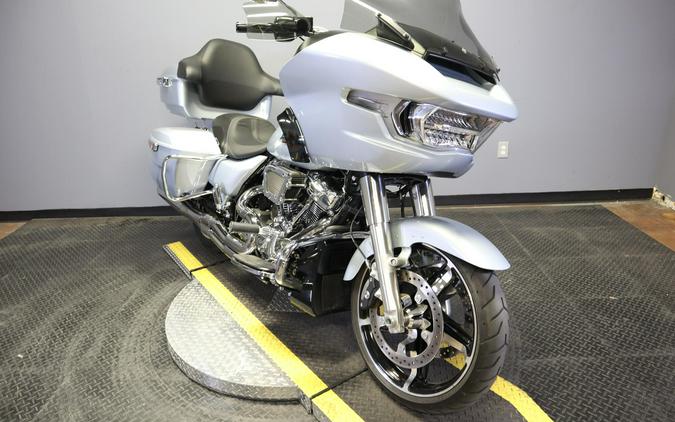 2025 Harley-Davidson Road Glide Atlas Silver Metallic
