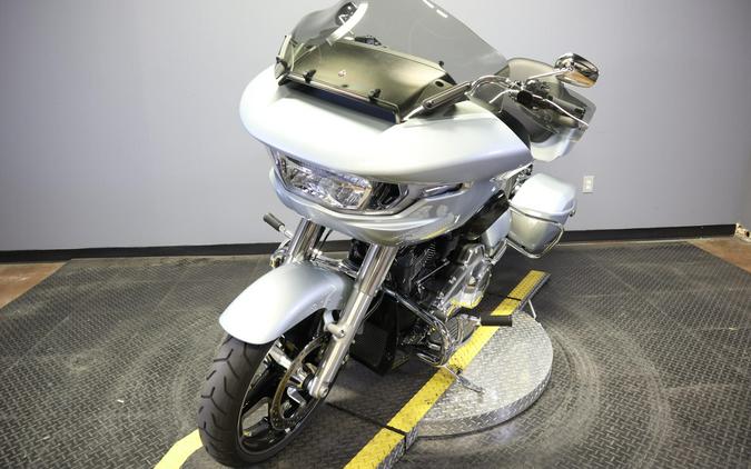 2025 Harley-Davidson Road Glide Atlas Silver Metallic