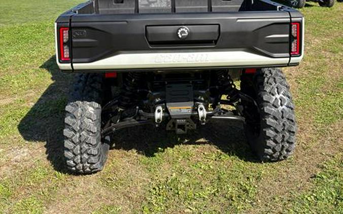 2027 Can-Am Defender XU Limited HD11