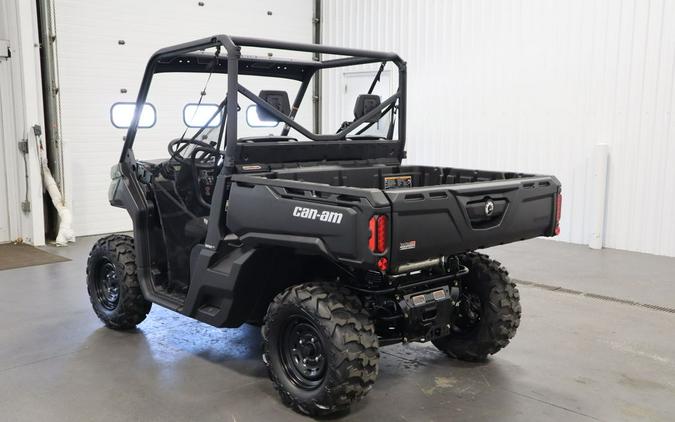 2024 Can-Am® Defender HD7