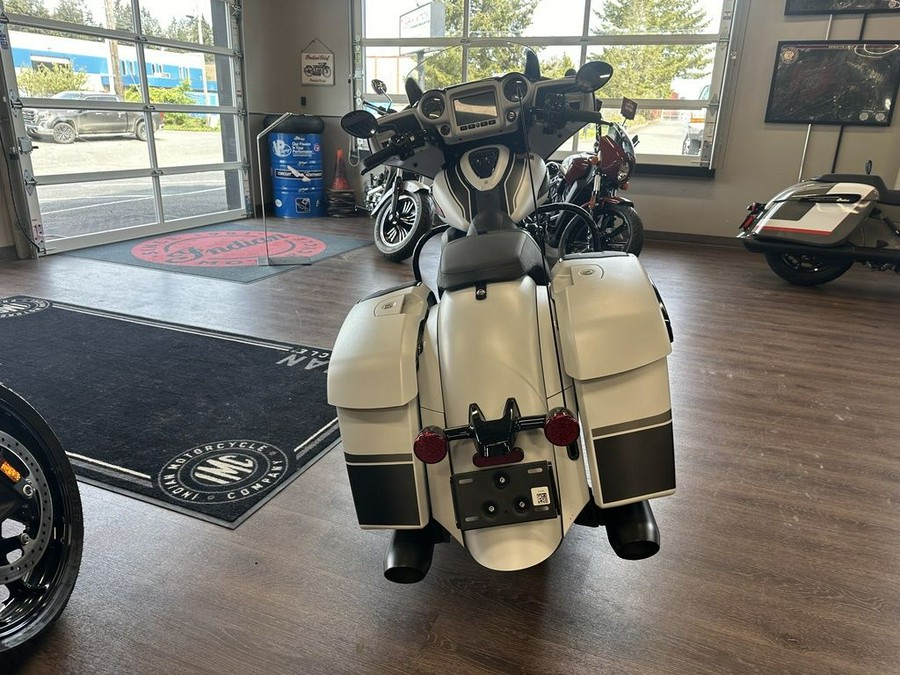 2024 Indian Motorcycle® Chieftain® Dark Horse® w/Powerband Audio Pkg Ghost White Metallic Smoke wit