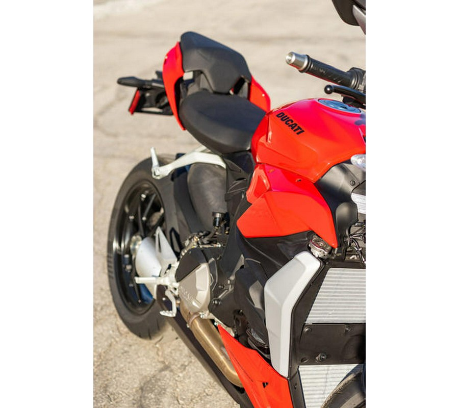 2023 Ducati Streetfighter V2 Ducati Red