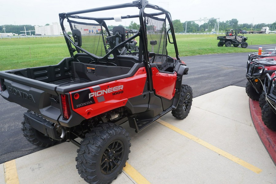 2024 Honda PIONEER 1000 DELUXE