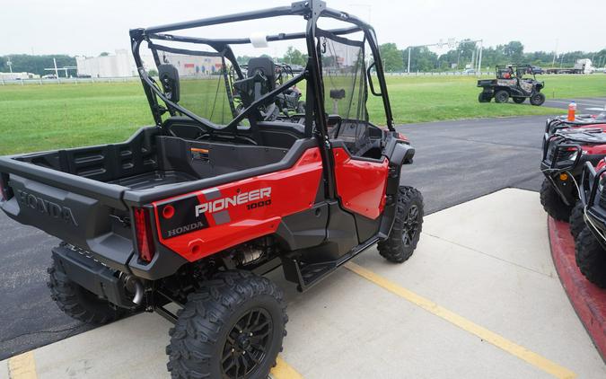 2024 Honda PIONEER 1000 DELUXE