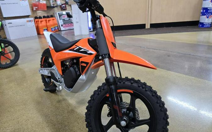 FIRST LOOK! THE ALUMINUM FRAMED 2024 KTM SX-E 2 IS COMING SOON