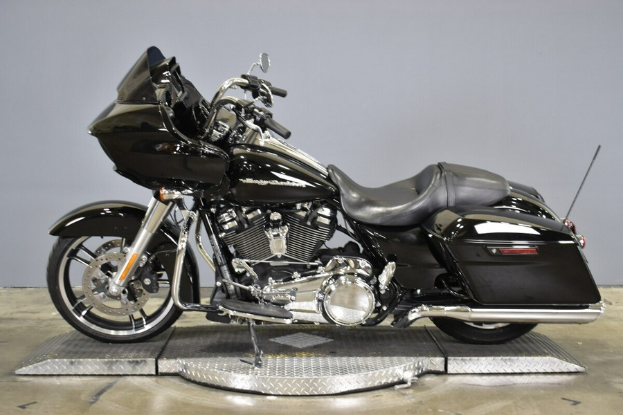 2017 Harley-Davidson Road Glide Special