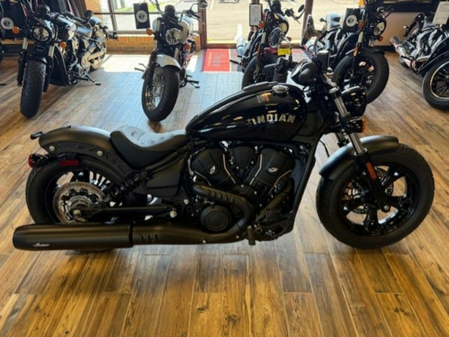 2025 Indian Scout Sixty Bobber Black Metallic