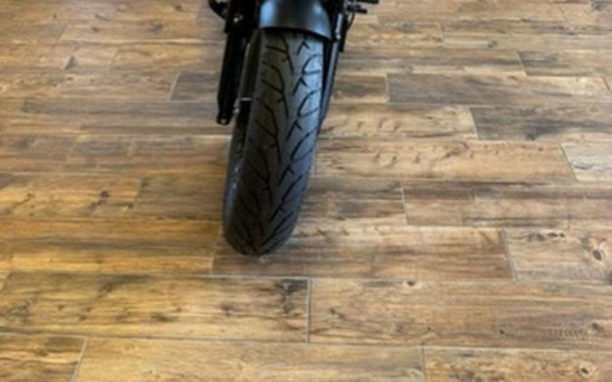 2025 Indian Scout Sixty Bobber Black Metallic