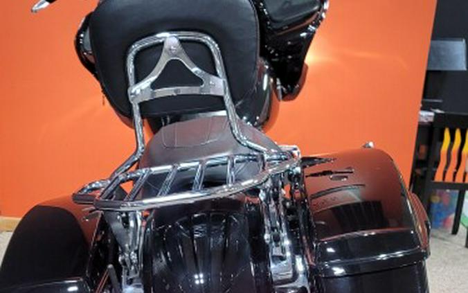 2022 Harley-Davidson® Road Glide® Special Vivid Black - Black Finish