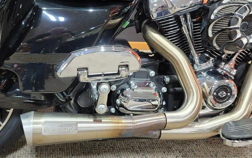 2022 Harley-Davidson® Road Glide® Special Vivid Black - Black Finish