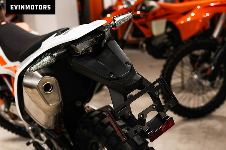 2026 KTM Enduro 690 R