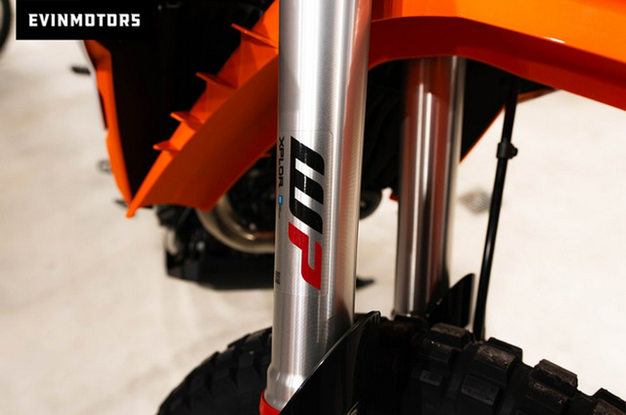 2026 KTM Enduro 690 R