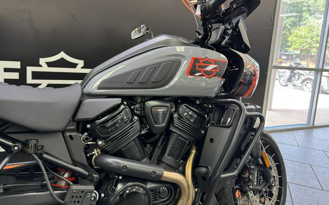 2026 Harley-Davidson® Pan America 1250 Limited Dark Billiard Gray