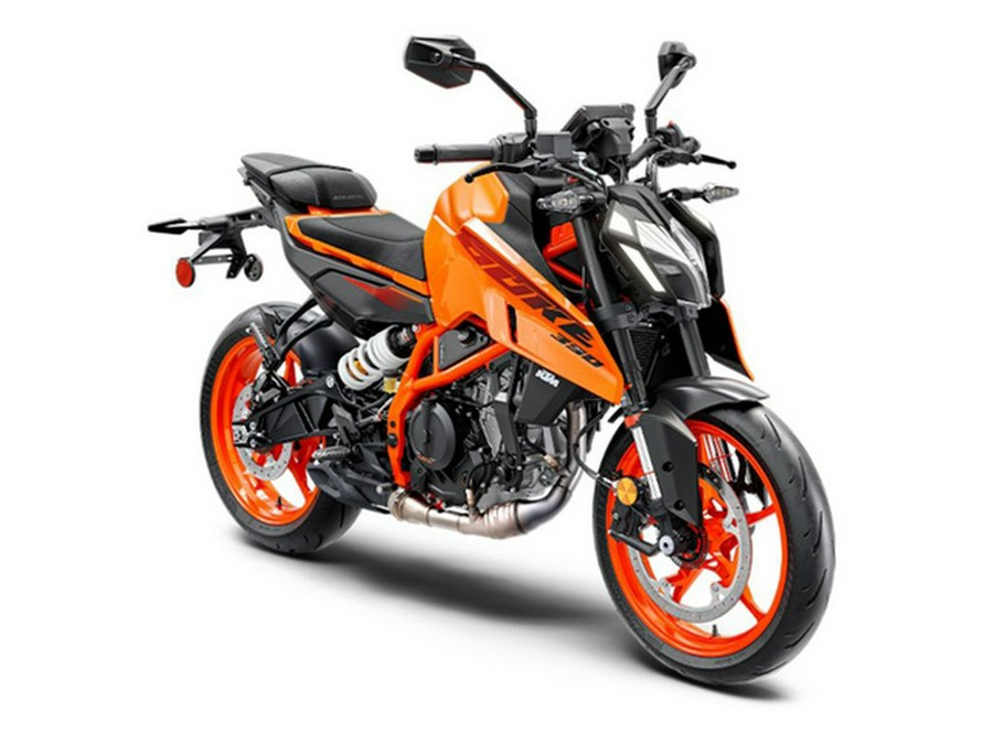 2025 KTM Duke 390