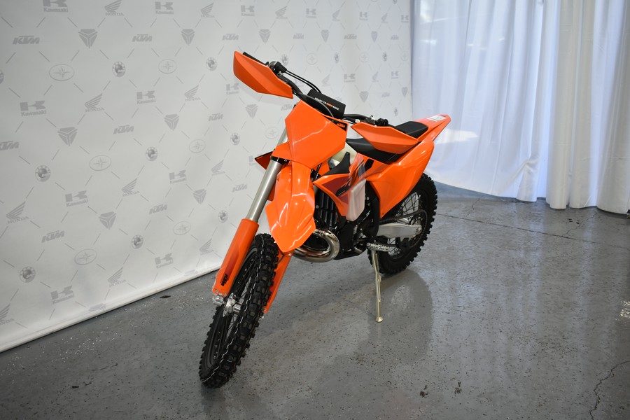 2025 KTM XC 300