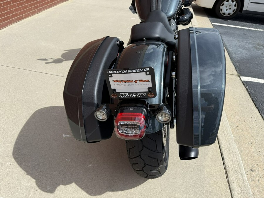 FXLRST 2025 Low Rider® ST