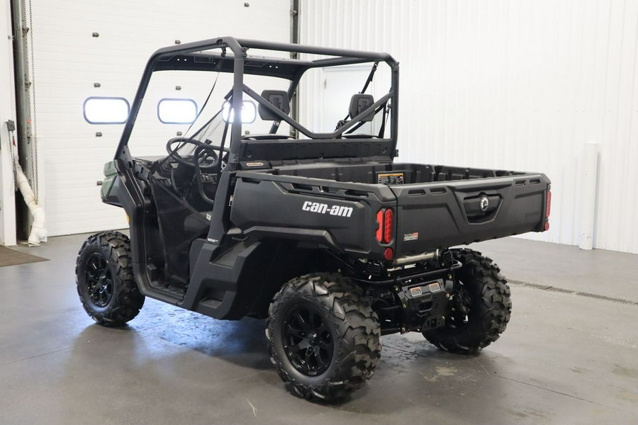 2024 Can-Am® Defender DPS HD7 Tundra Green