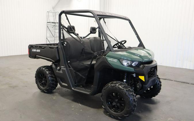 2024 Can-Am® Defender DPS HD7 Tundra Green