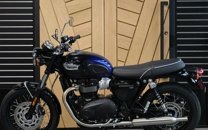 2024 Triumph Bonneville T100 PHANTOM BLUESILVER BLUE