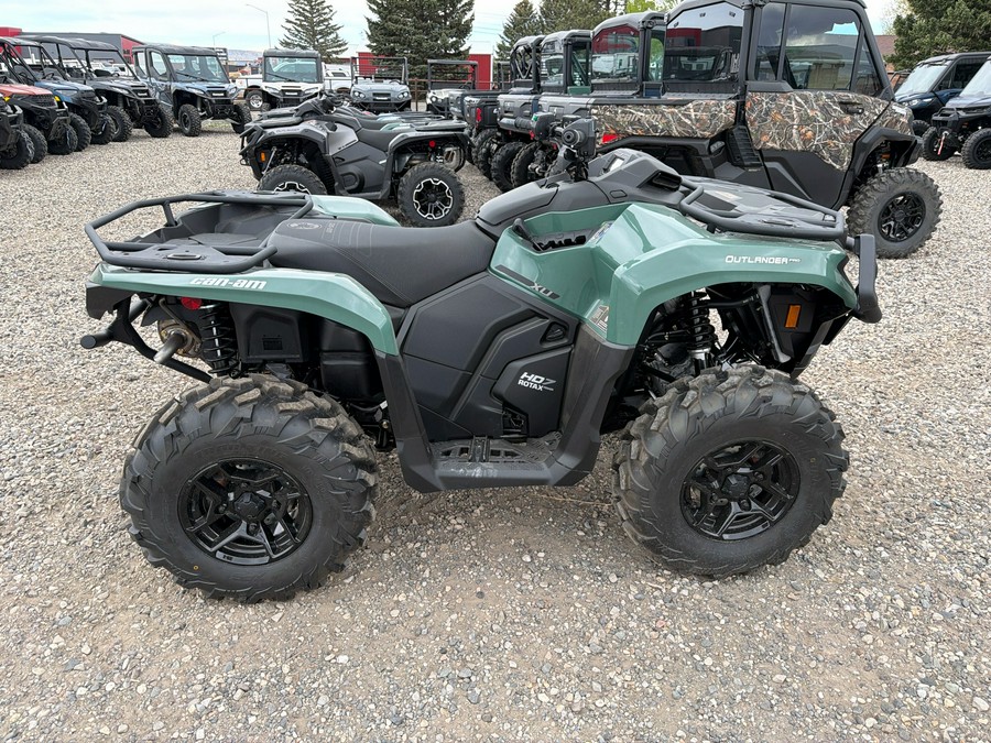 2026 Can-Am Outlander PRO XU HD7