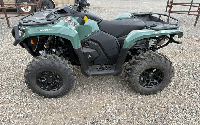 2026 Can-Am Outlander PRO XU HD7
